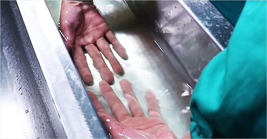 30S洗濯消毒，，，，，是进入车间的必需程序